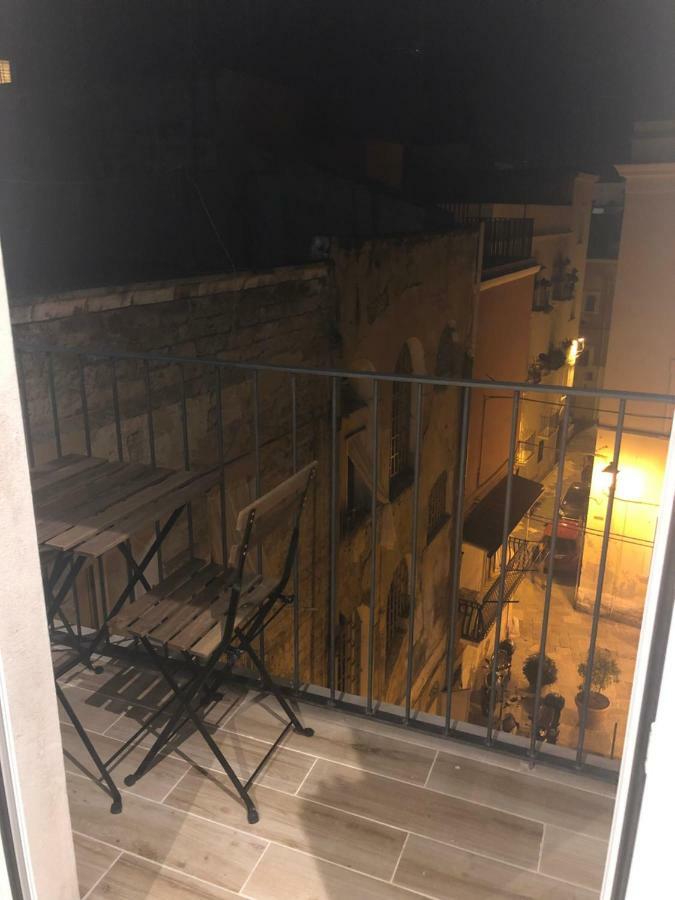 Macario Apartment In The Old Town Bari Kültér fotó